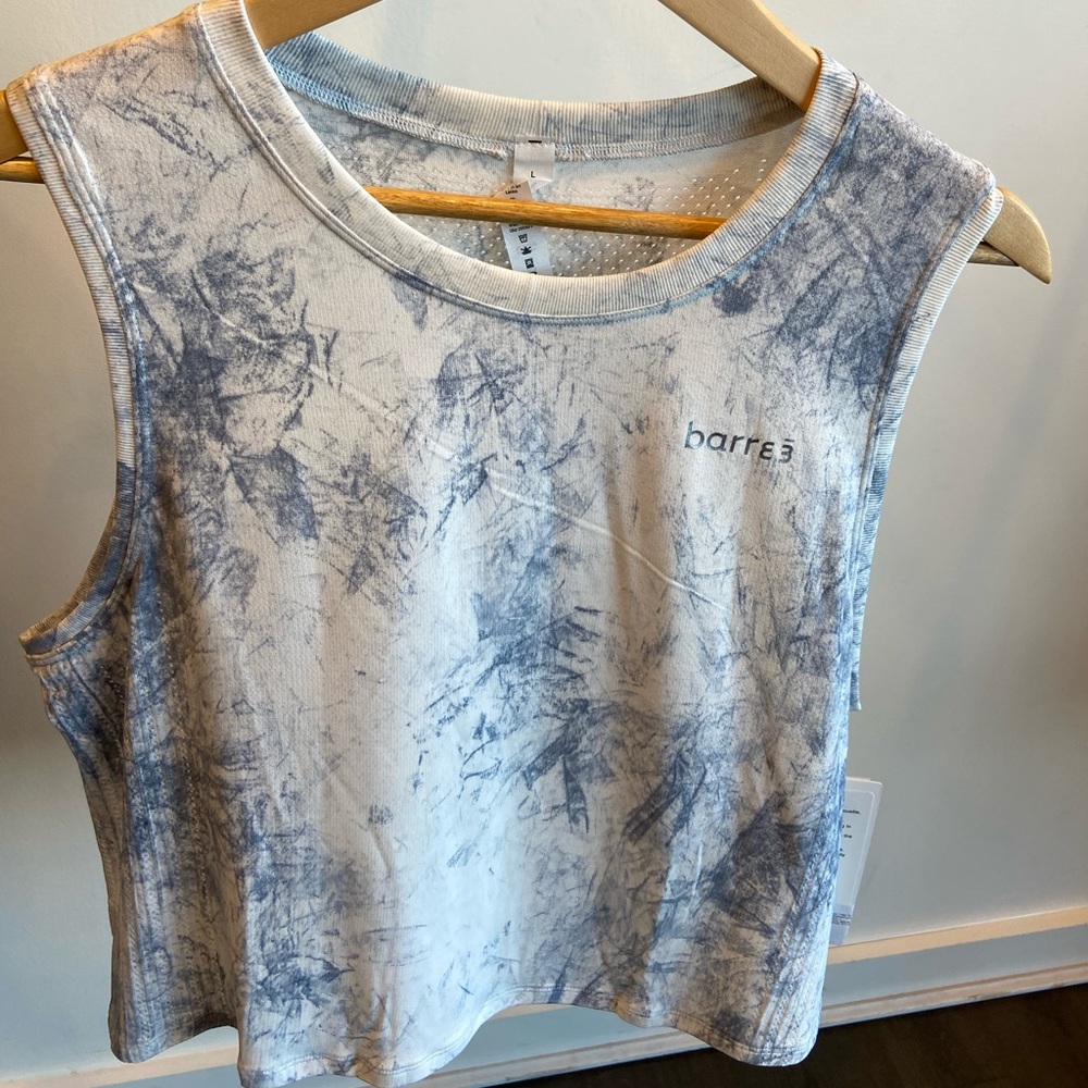 Lululemon Train to be tank